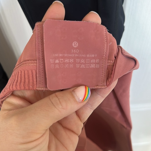 Lululemon AirSupport Bra - Picture 4 of 4